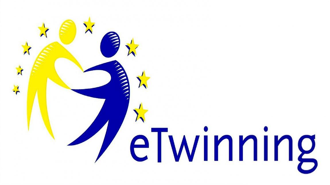 Okulumuzda yürütülen eTwinning Projelerine ait web sitelerini inceleyebilir, yapılan etkinliklere göz atabilirsiniz.